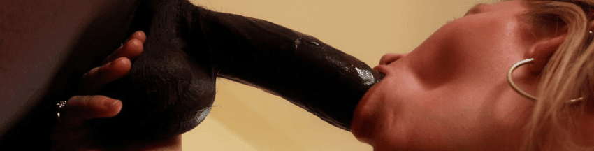 lottiethehw sucking a big jamaican cock